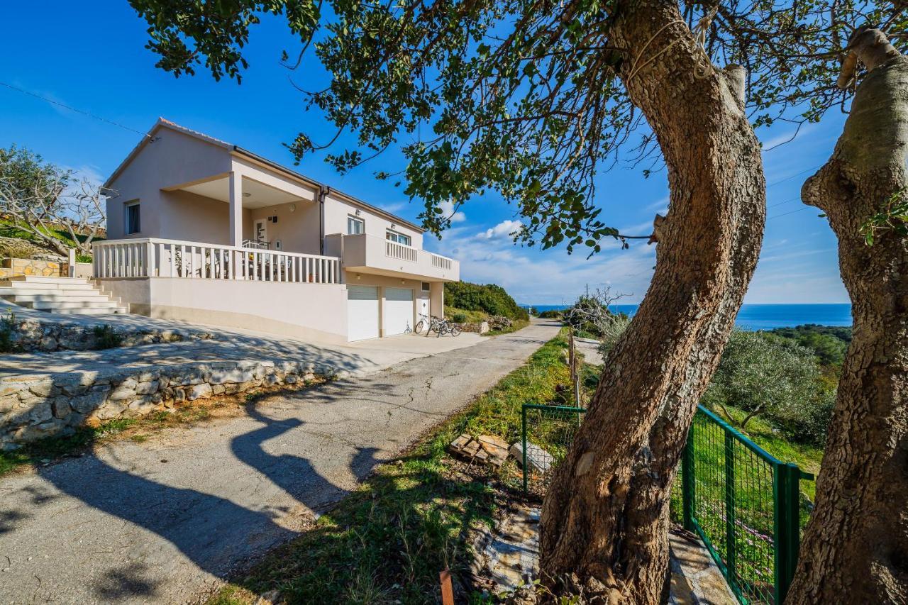 Villa Luana Vis Exteriör bild