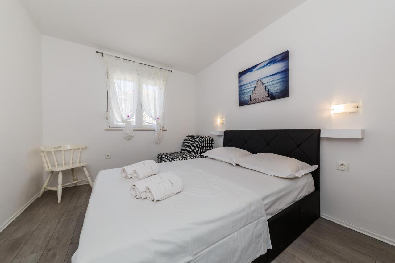 Villa Luana Vis Exteriör bild
